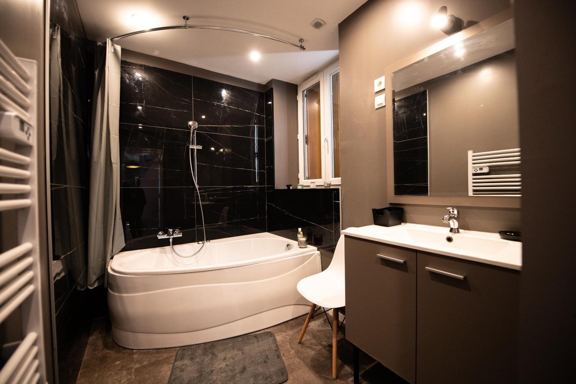 Kasa Lounge - Climatisation - Au Calme Apartment Rive-de-Gier Exterior photo